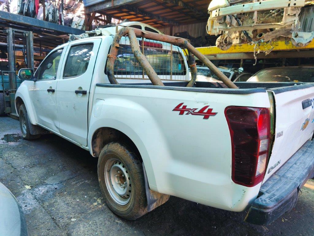 CARROCERíA PARA CAMIóN Chevrolet NEW DMAX 2015  USADA  EN DESARME